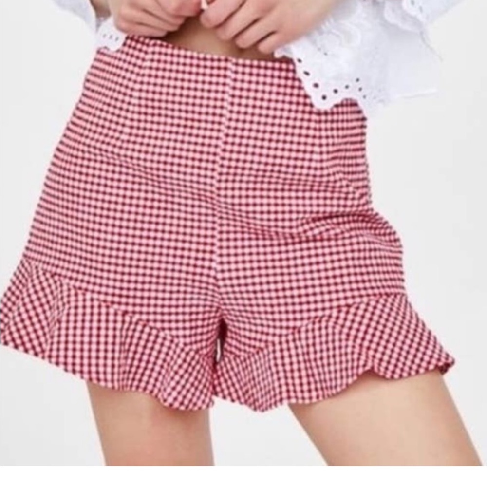 Zara ruffle shorts